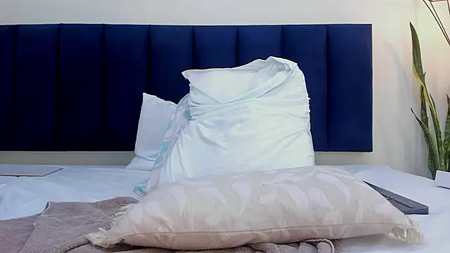 mayaevansmg live XXX chat