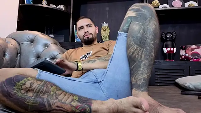 matteosantos 现场XXX聊天