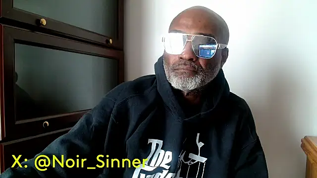 sinnernoir Chat XXX in diretta
