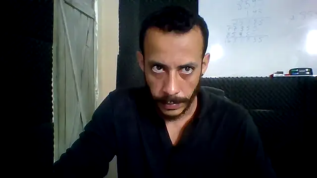 Show de MachoScorpionCaralho na webcam