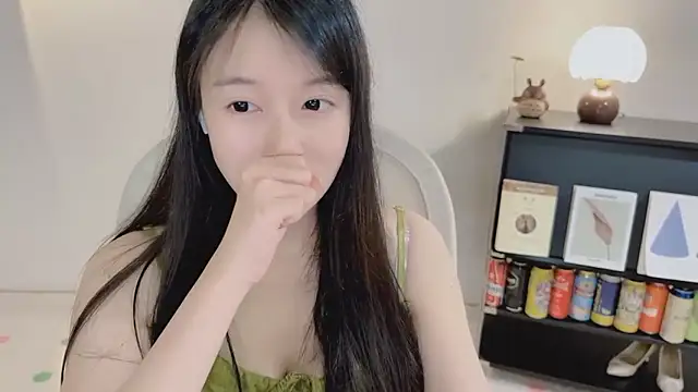 แชท XXX สดของ Onechestnut