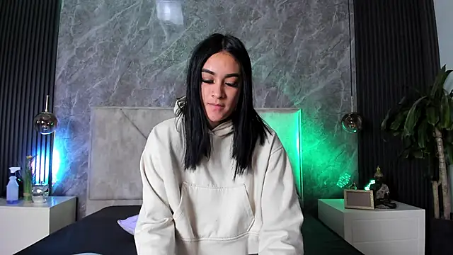 ZoeWillins' Webcam Show