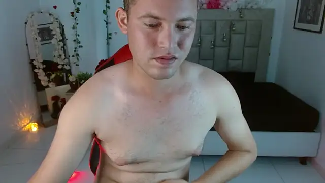 sven_fox723 Pertunjukan Webcam