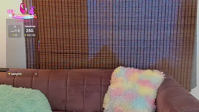 ariana_cross: απευθείας συνομιλία ΧΧΧ