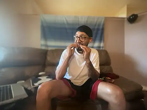 دردشة ThrowedWorldWide الجنسية المباشرة