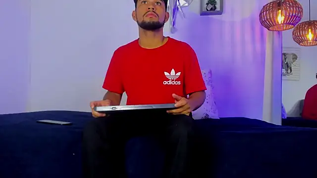 Show de xhj_Gambaru na webcam