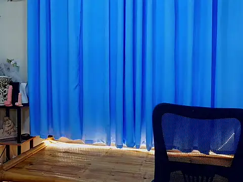 Mimi_Mckinley Pertunjukan Webcam