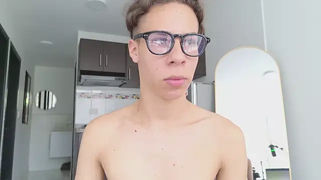 grey___27 即時 XXX 聊天