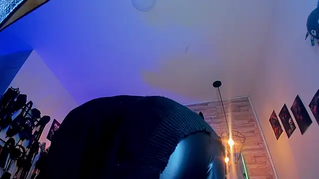 Evangelinejoness_ élő XXX-chatje