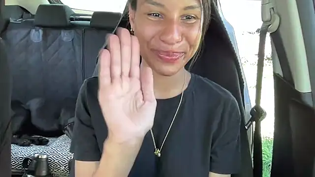 Онлайн чат XXX YaraEstelle