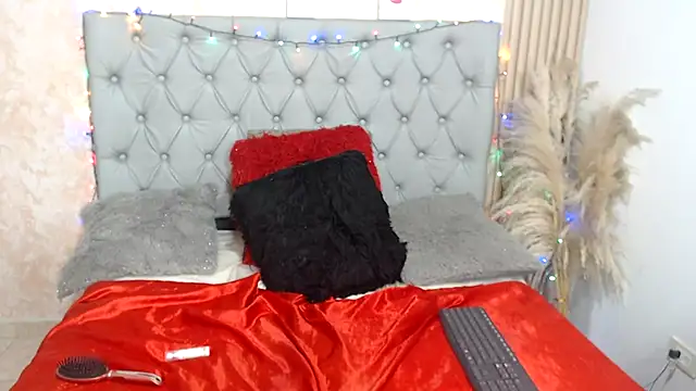 JESSYCHERNOBIL 即時 XXX 聊天