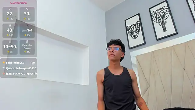 adams_bobby: онлайн-секс-чат