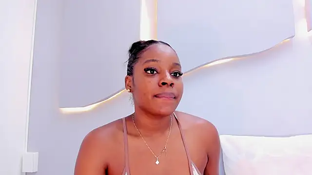 EmilyDiaaz's Live XXX Chat