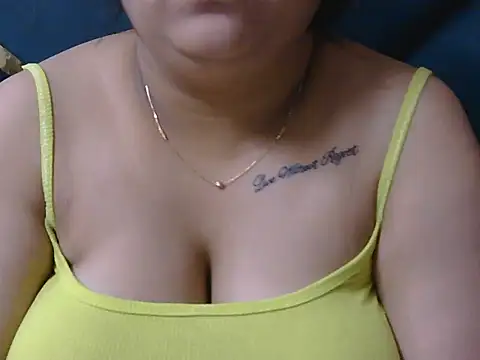 XXX chat uživo modela Fuckpussylickass