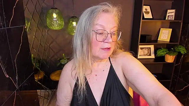 NataliMellow webcam show