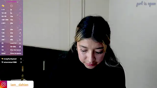 Czat XXX na żywo – Dahiana_Dmour_