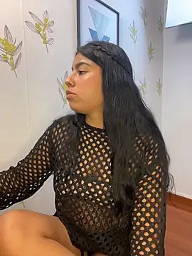 Laia_whiten Live XXX chat