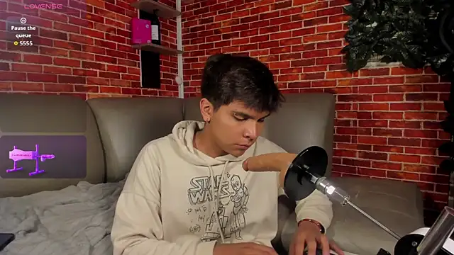 Show modela Thiago_Kozak na web-kameri