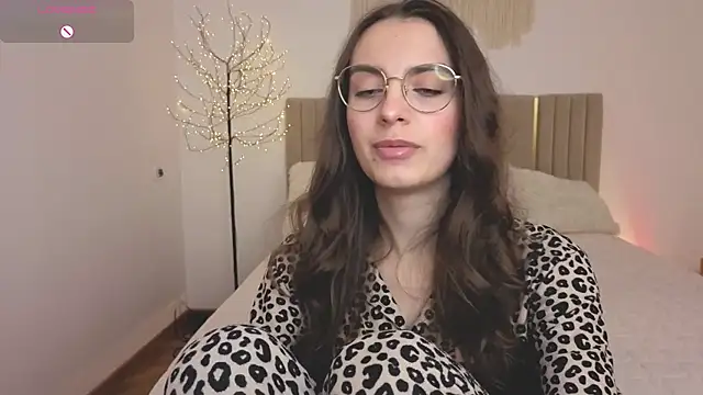 عرض كام Real_cutie1