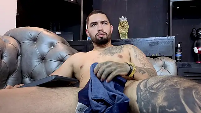 matteosantos: απευθείας συνομιλία ΧΧΧ