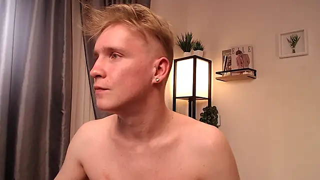 AlexxSweet élő XXX-chatje