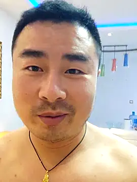 guozuo 在線直播表演