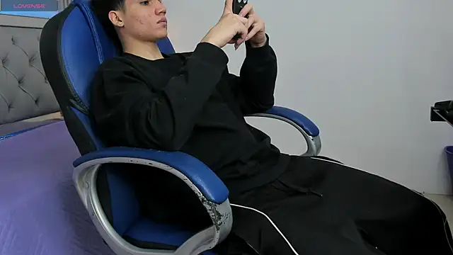 XXX chat uživo modela SamBlack_