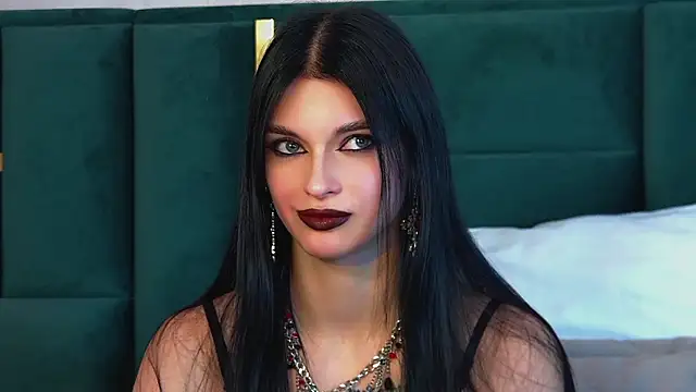 BeverlyMost Adlı Modelin Canlı XXX Sohbeti