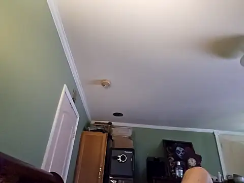 Pokazy przed kamerką – ThatPlatinumD