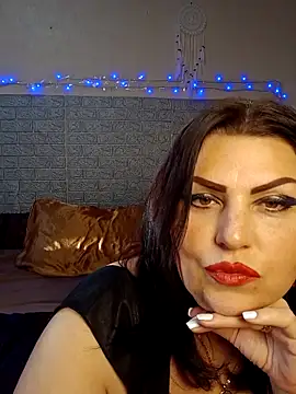 kataleya94 Adlı Modelin Canlı XXX Sohbeti
