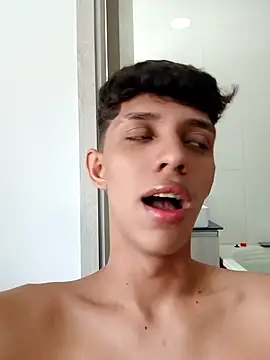 Alayn_sexy_ayes 在線直播表演