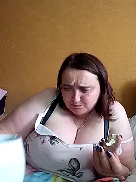 LiluHot 即時 XXX 聊天