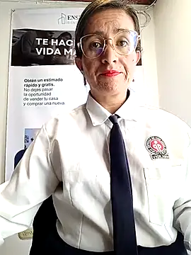 Valentina--1 即時 XXX 聊天