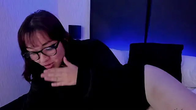 แชท XXX สดของ LilithBluum