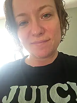 julimonroe's Webcam Show