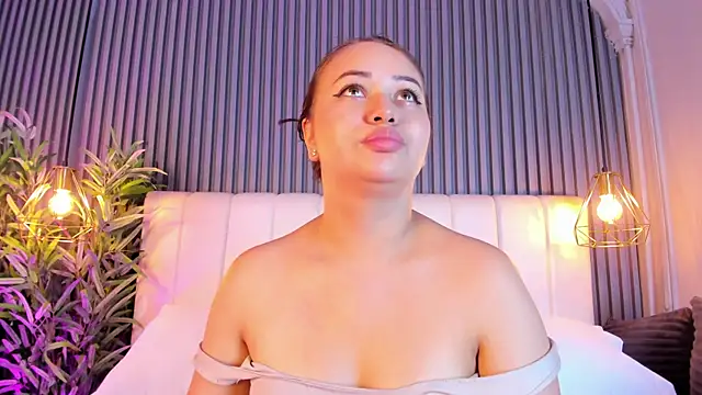 AnaisClark élő XXX-chatje