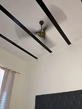 Eva_stark10: διαδικτυακό σόου στην κάμερα