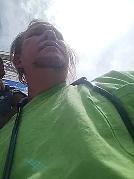 yourMasterisBored's Live XXX Chat