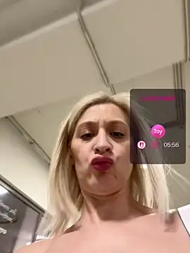 HOTLadyluna – webcam-show