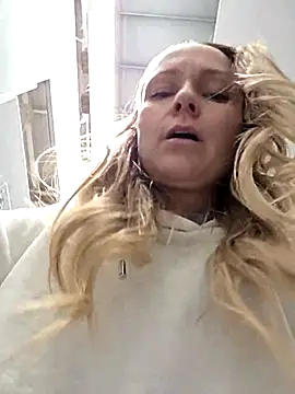 Bondgirl_013 webcam show