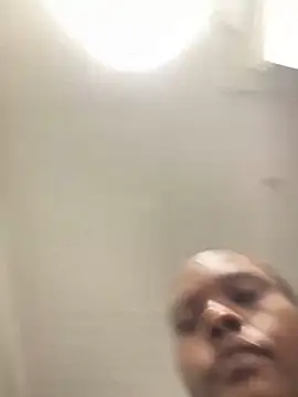 Dellah27 即時 XXX 聊天