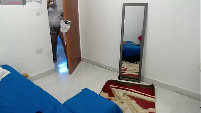 Czat XXX na żywo – LAURA_Foxht