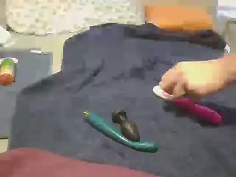 Mlodylbn95's Live XXX Chat