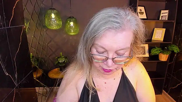 NataliMellow webkamerás műsora