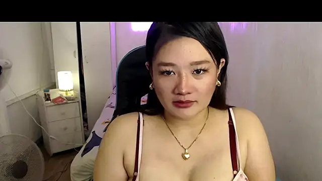 UrLovelyWetPussy 现场XXX聊天