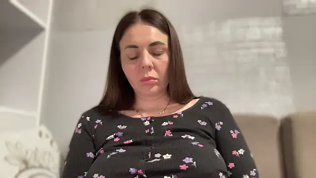 Chatroom XXX en direct de Darsy_Rox