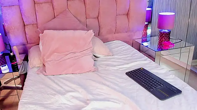 Emily_Flamen Live XXX chat