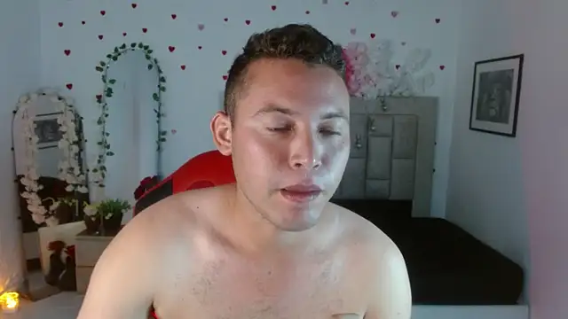 Pokazy przed kamerką – sven_fox723