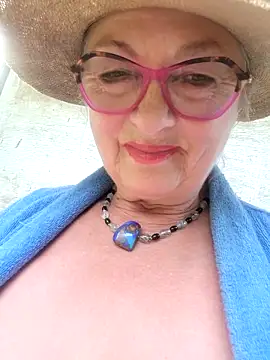 Hot-Muci's Webcam Show