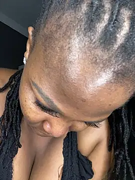 Sexycandyxxx Adlı Modelin Canlı XXX Sohbeti